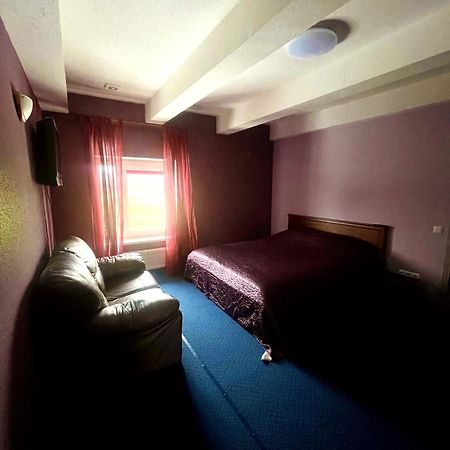 Viesu Nams “Dimantu Ferma” Hotel Ikšķile Екстериор снимка