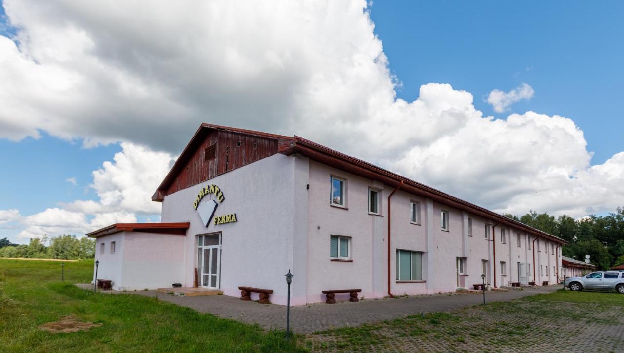 Viesu Nams “Dimantu Ferma” Hotel Ikšķile Екстериор снимка