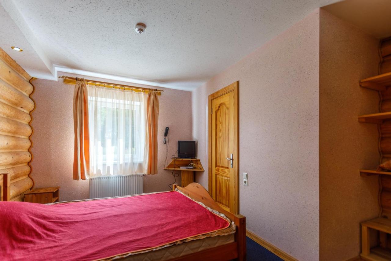 Viesu Nams “Dimantu Ferma” Hotel Ikšķile Екстериор снимка