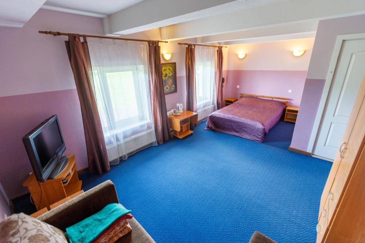 Viesu Nams “Dimantu Ferma” Hotel Ikšķile Екстериор снимка