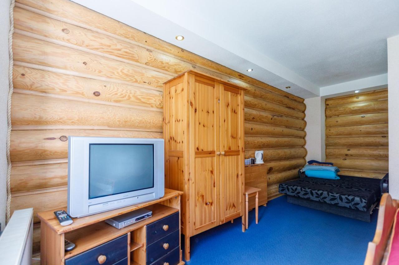 Viesu Nams “Dimantu Ferma” Hotel Ikšķile Екстериор снимка