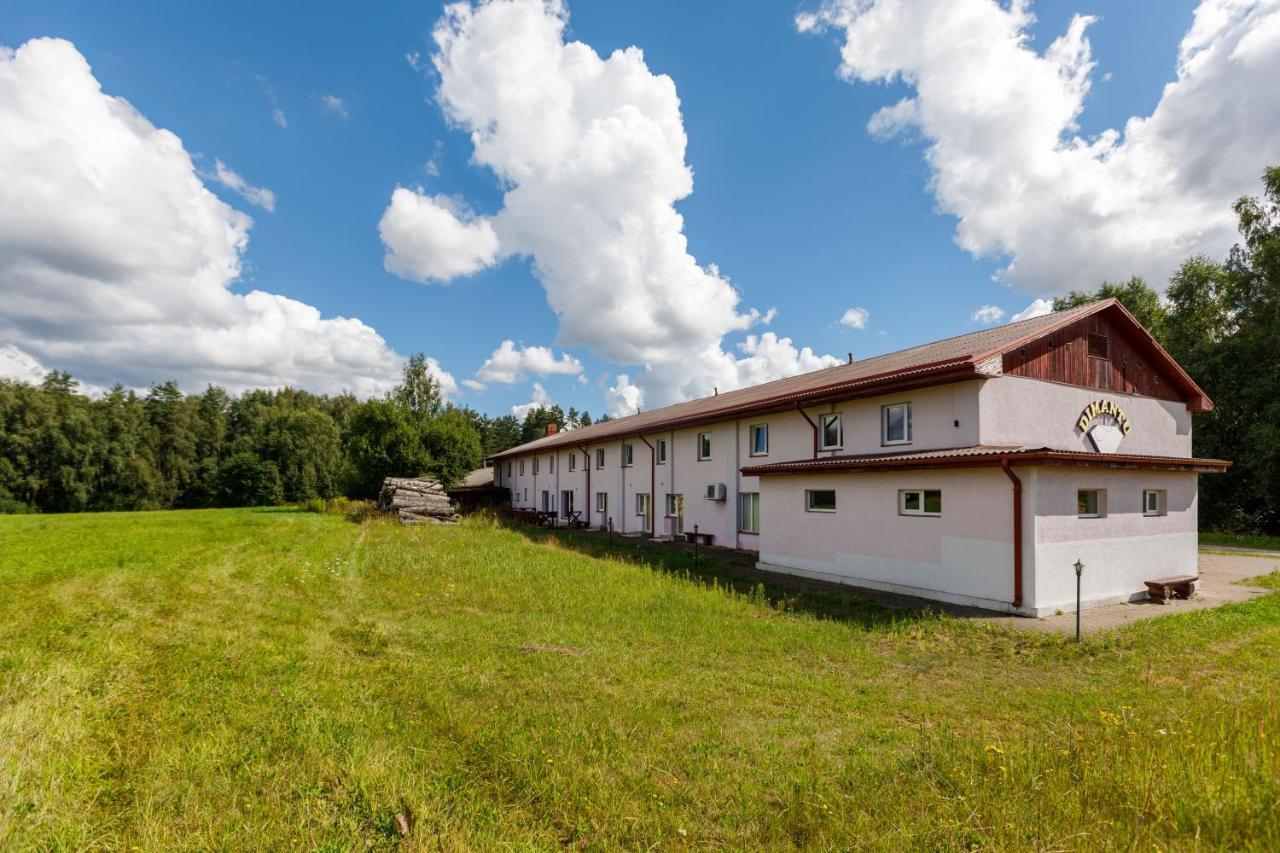 Viesu Nams “Dimantu Ferma” Hotel Ikšķile Екстериор снимка
