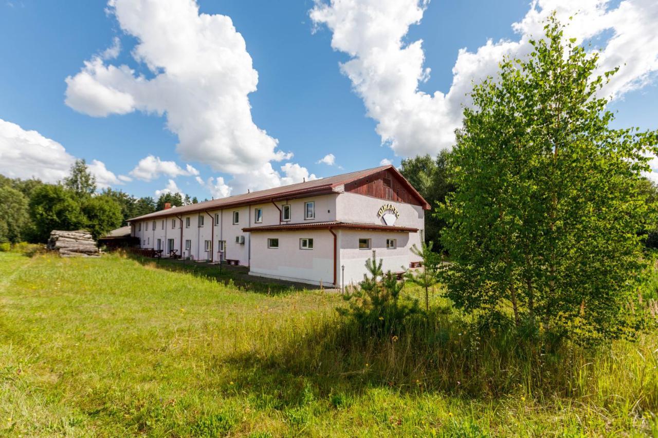 Viesu Nams “Dimantu Ferma” Hotel Ikšķile Екстериор снимка