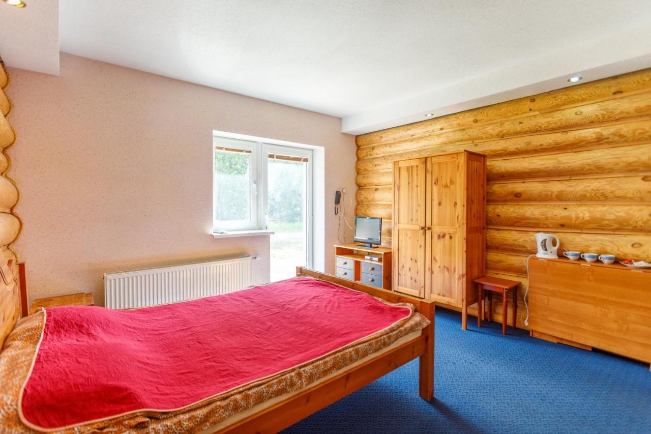 Viesu Nams “Dimantu Ferma” Hotel Ikšķile Екстериор снимка
