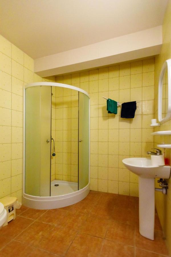 Viesu Nams “Dimantu Ferma” Hotel Ikšķile Екстериор снимка