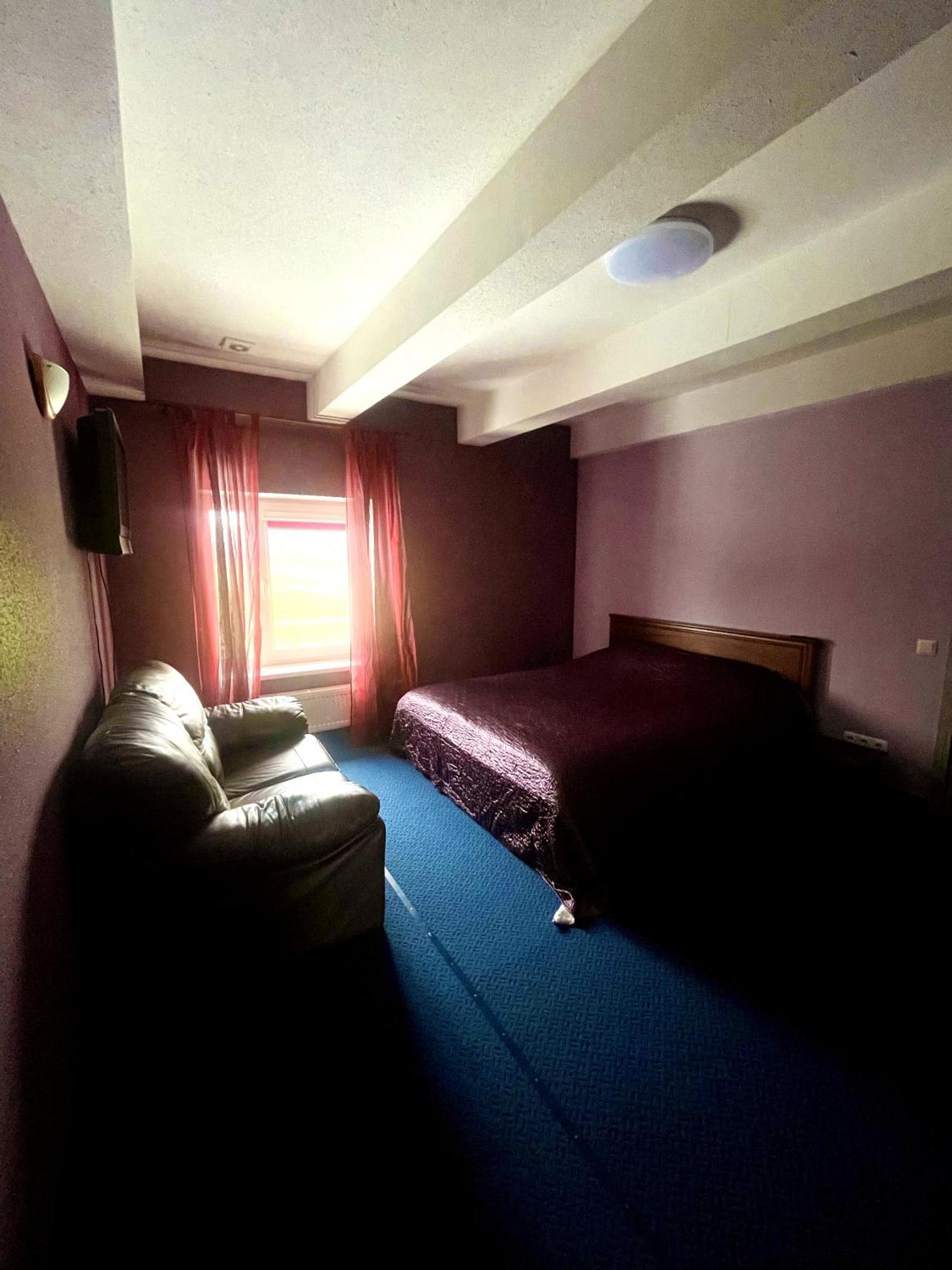 Viesu Nams “Dimantu Ferma” Hotel Ikšķile Екстериор снимка